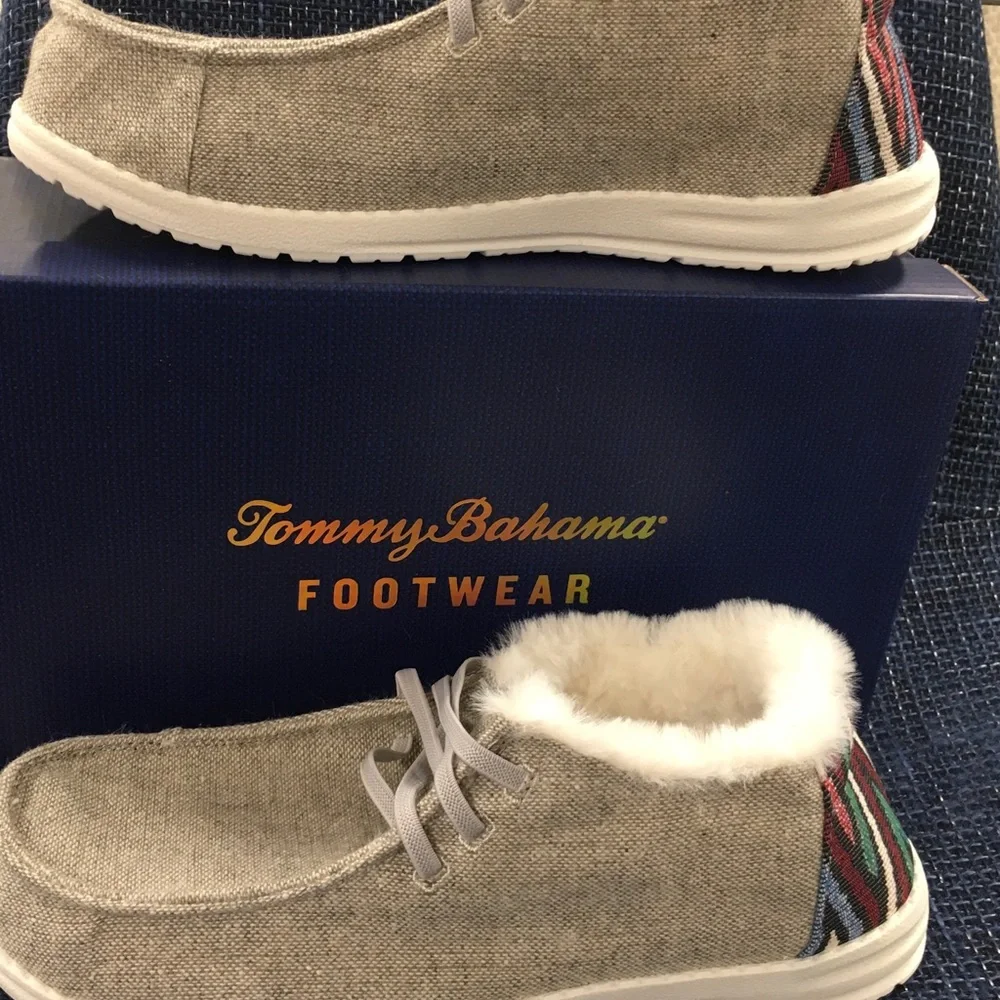 💚Tommy Bahamas comfy Loafer slip ons❤️ - Picture 1 of 8